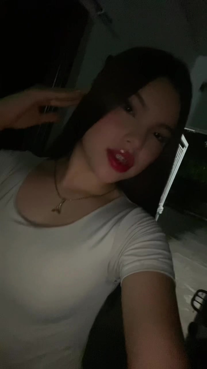 @Anais