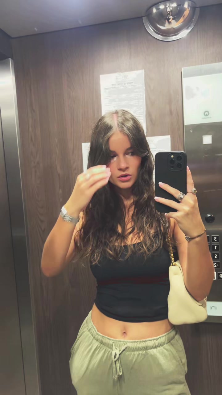 @Adèle