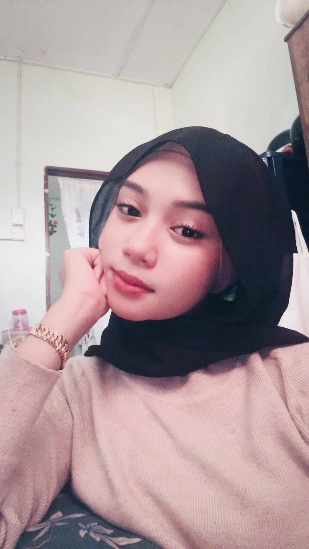 @erika 𝜗𝜚