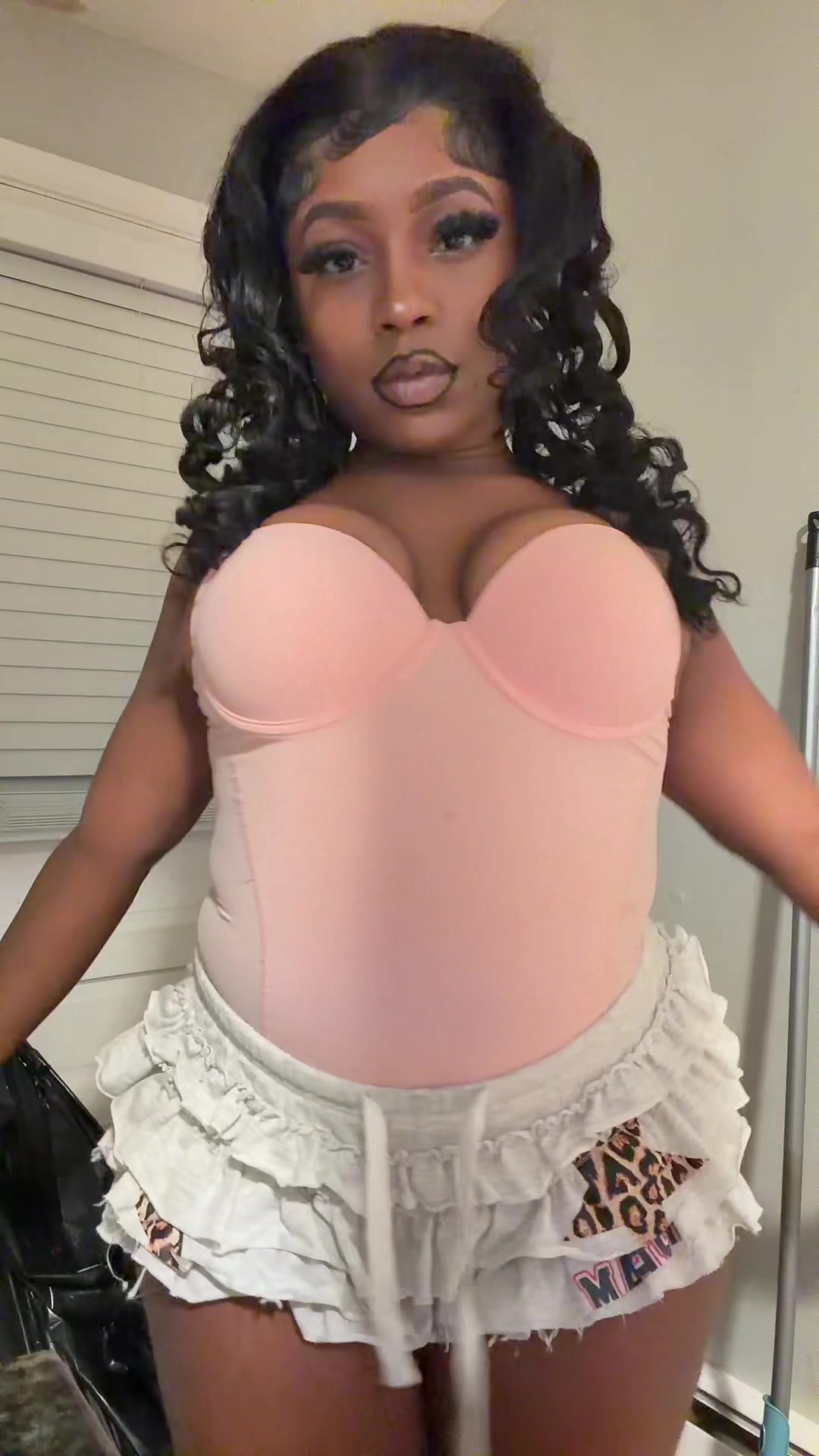 @LilBrownRidingHood