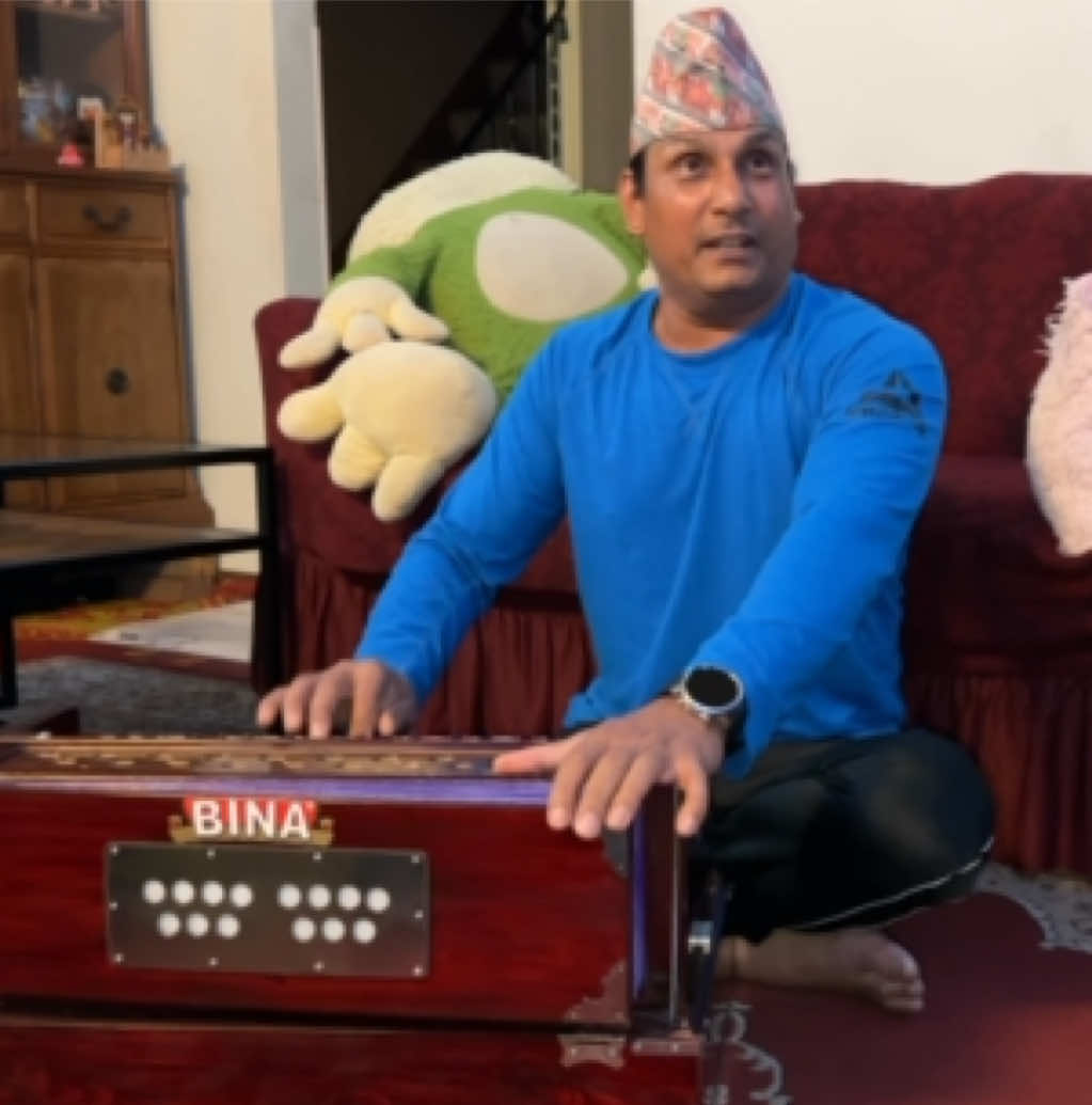 @पारदर्शी खरेल