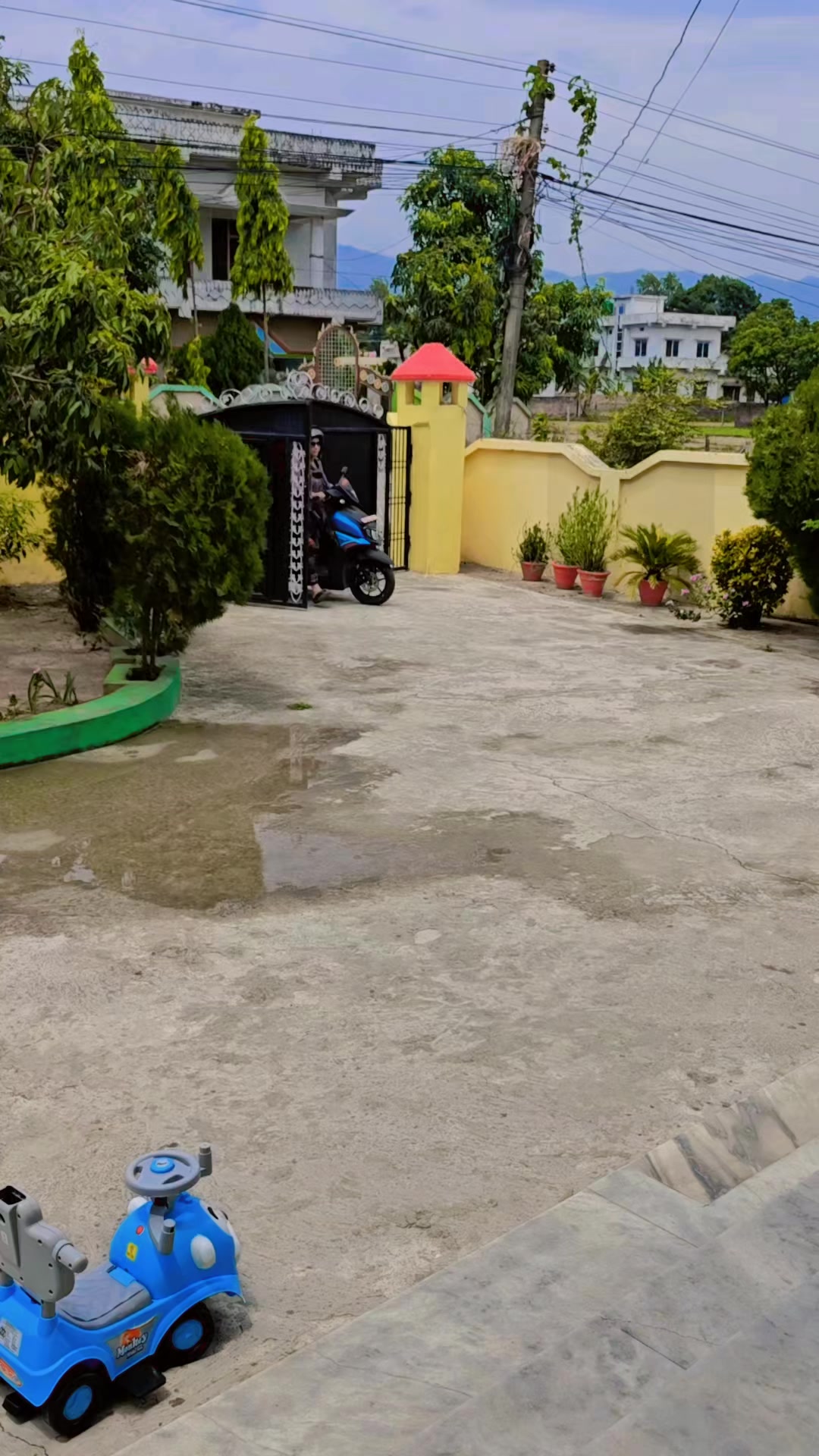 @M&Ograve;&ntilde;-ek&atilde; Bh&atilde;ndaři