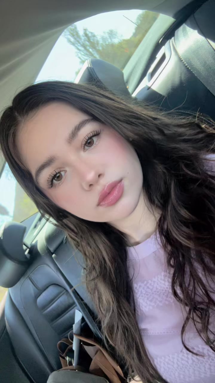 @caritadebb
