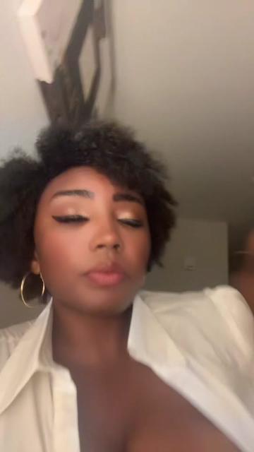 @JasmineUncut