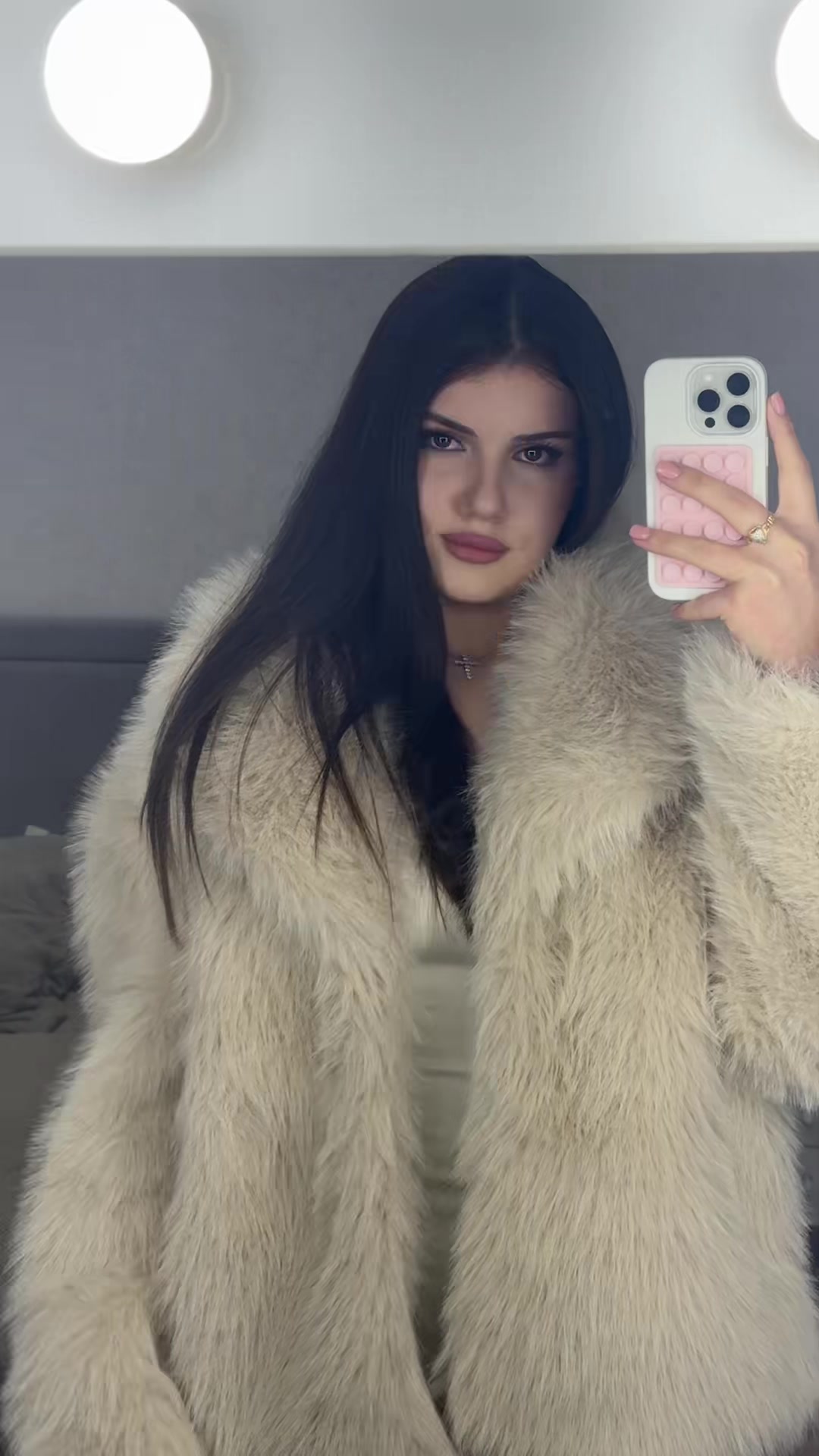 @𝔃