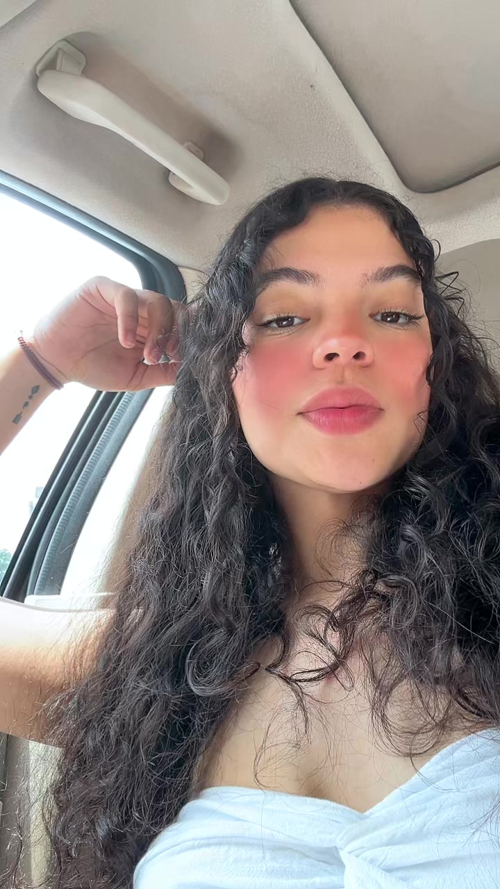 @Daniella🩷🌸🍒🌴
