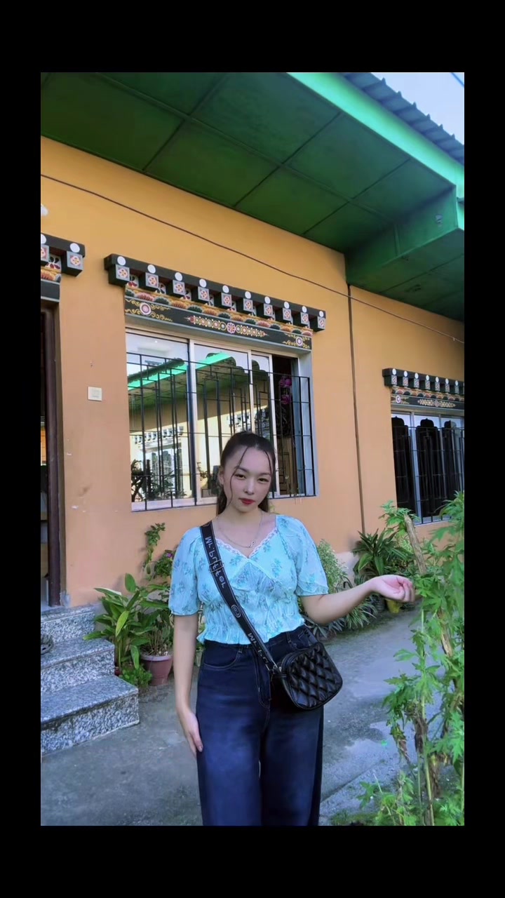 @Ñĩræ Řaĩĩ🇧🇹🥀