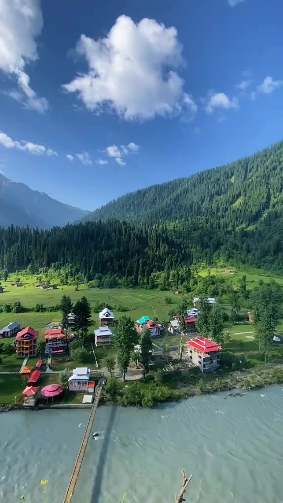 @Neelum Vista Tourism