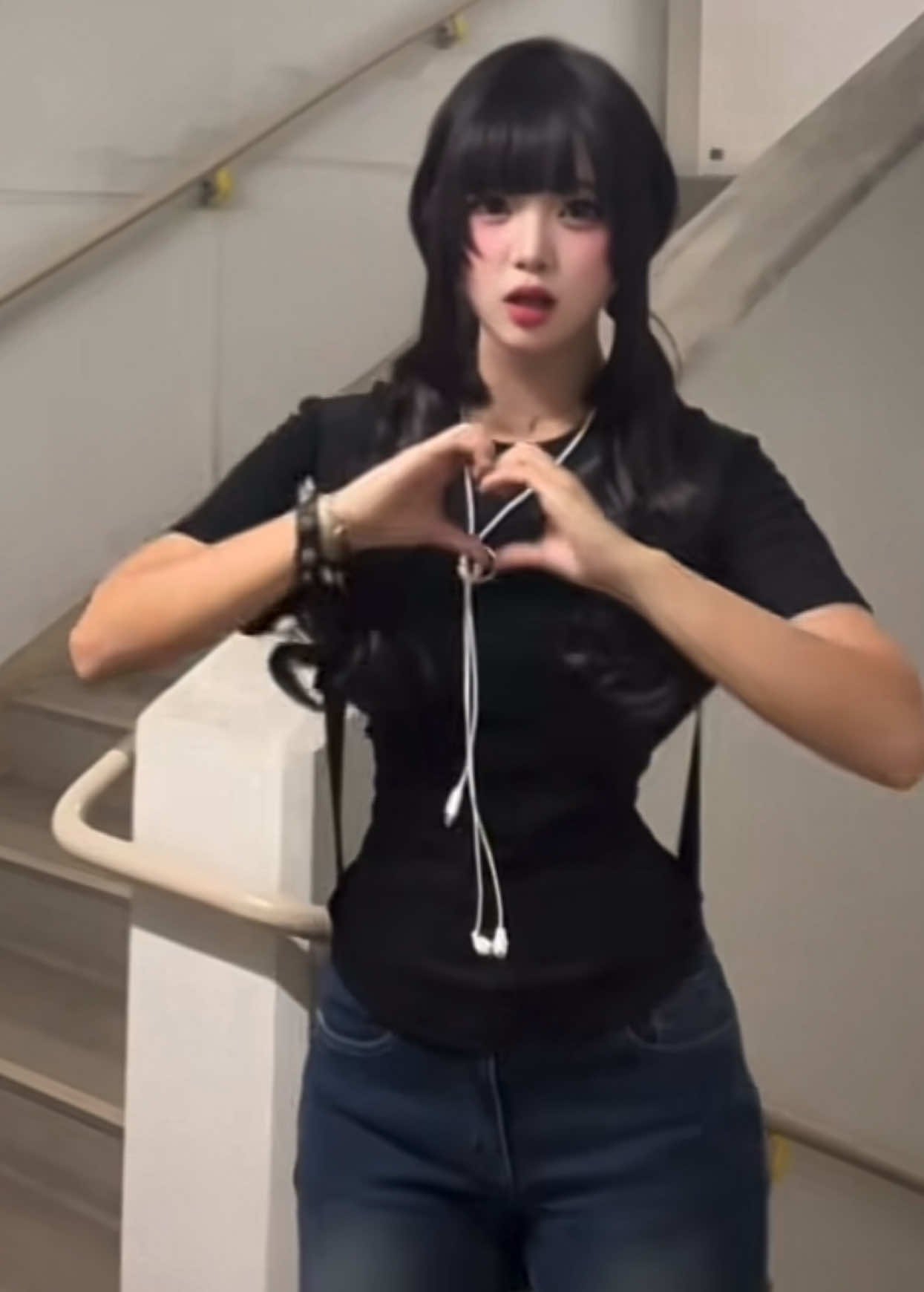 @美女図鑑!