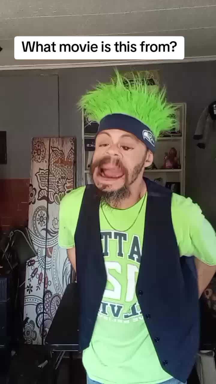 @🤪KrAzY🤪Mike C-Hawk💙💚