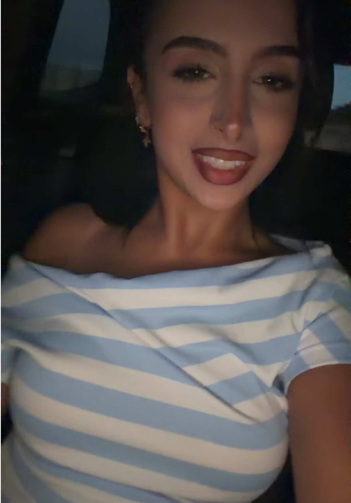 @Esra🇸🇾