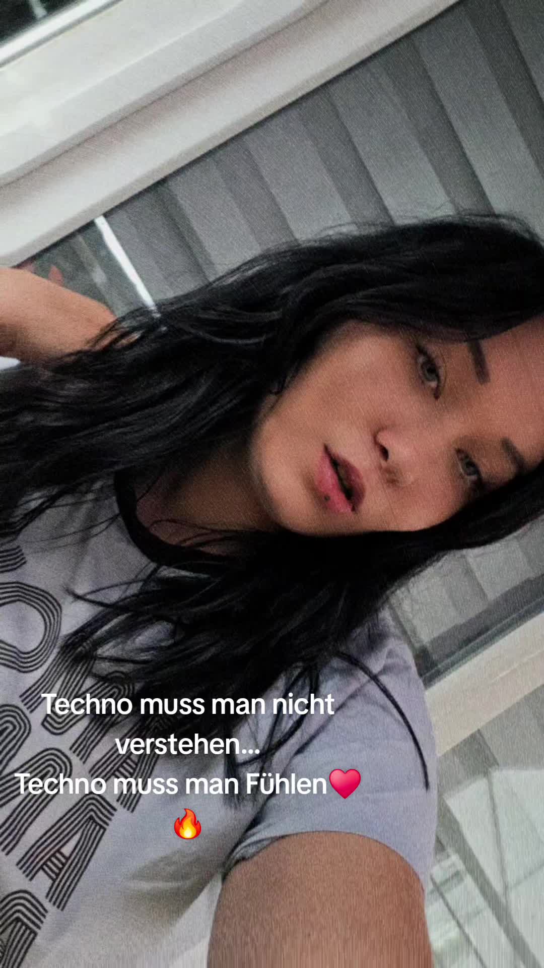 @💥Creepy🦋《Nicht die deine》💯