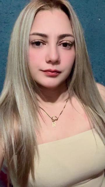 @Angélica🍒