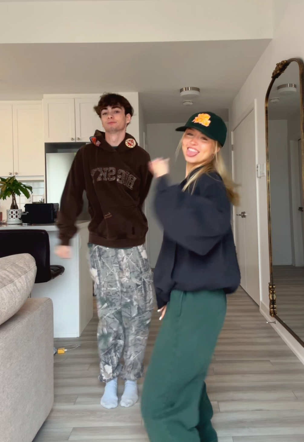 @niki