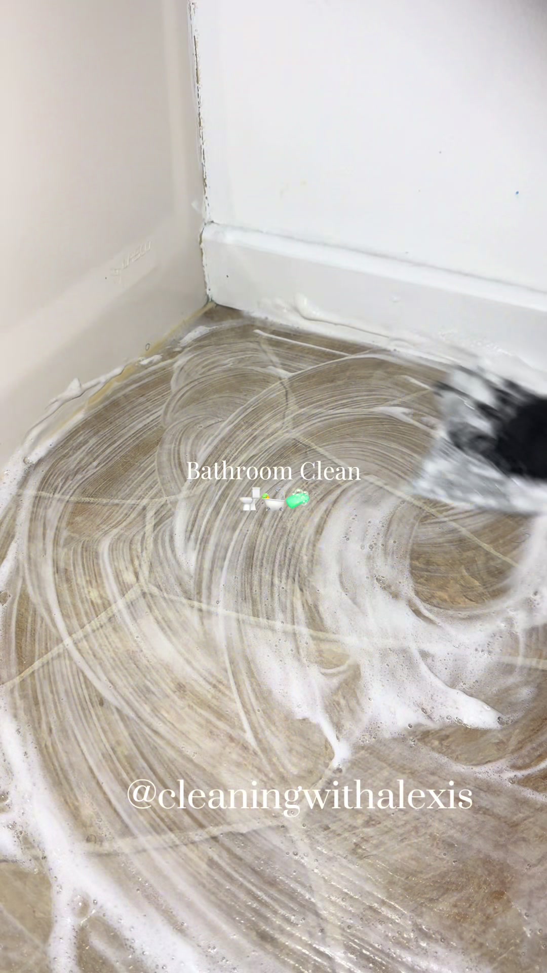 @AlexisCleanASMR