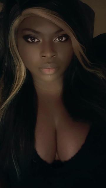 @🦋🦋Chocolate Mommy🦋🦋