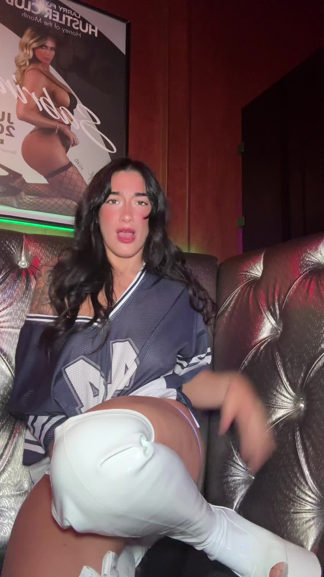 @Lanadiezz