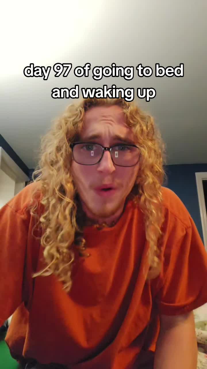 @GoldieGl0cks