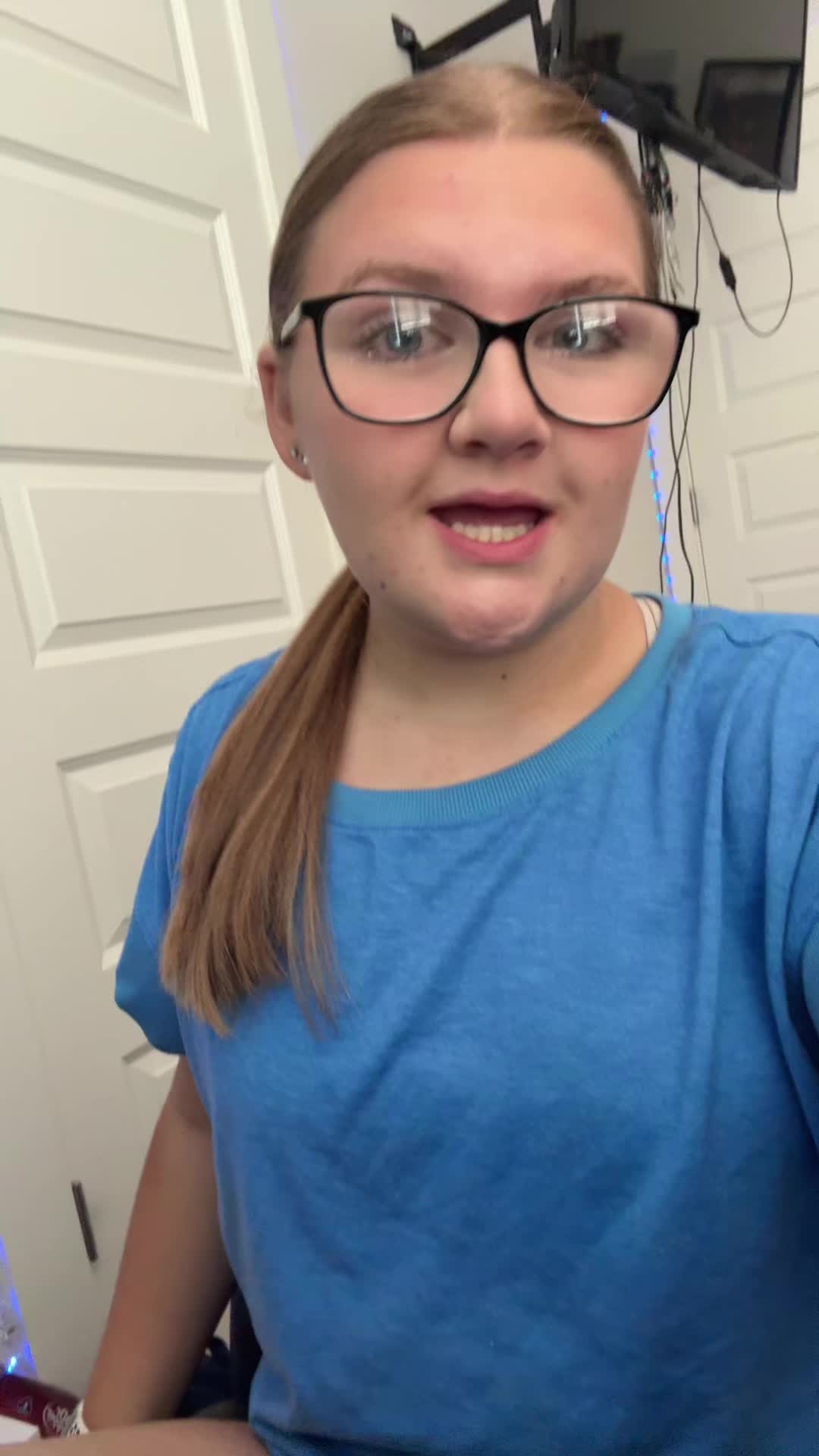 @Isabella