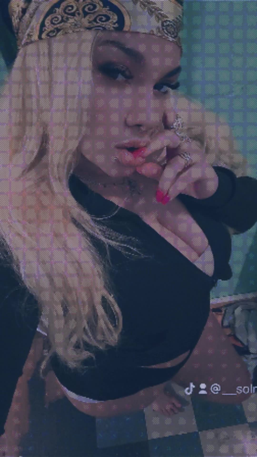 @ᗰᗩᖇI KᗩᒪIEᑎTᗩ 🔥