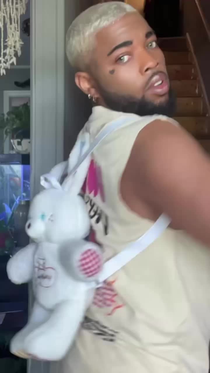 @Maurice_Q_Shakur