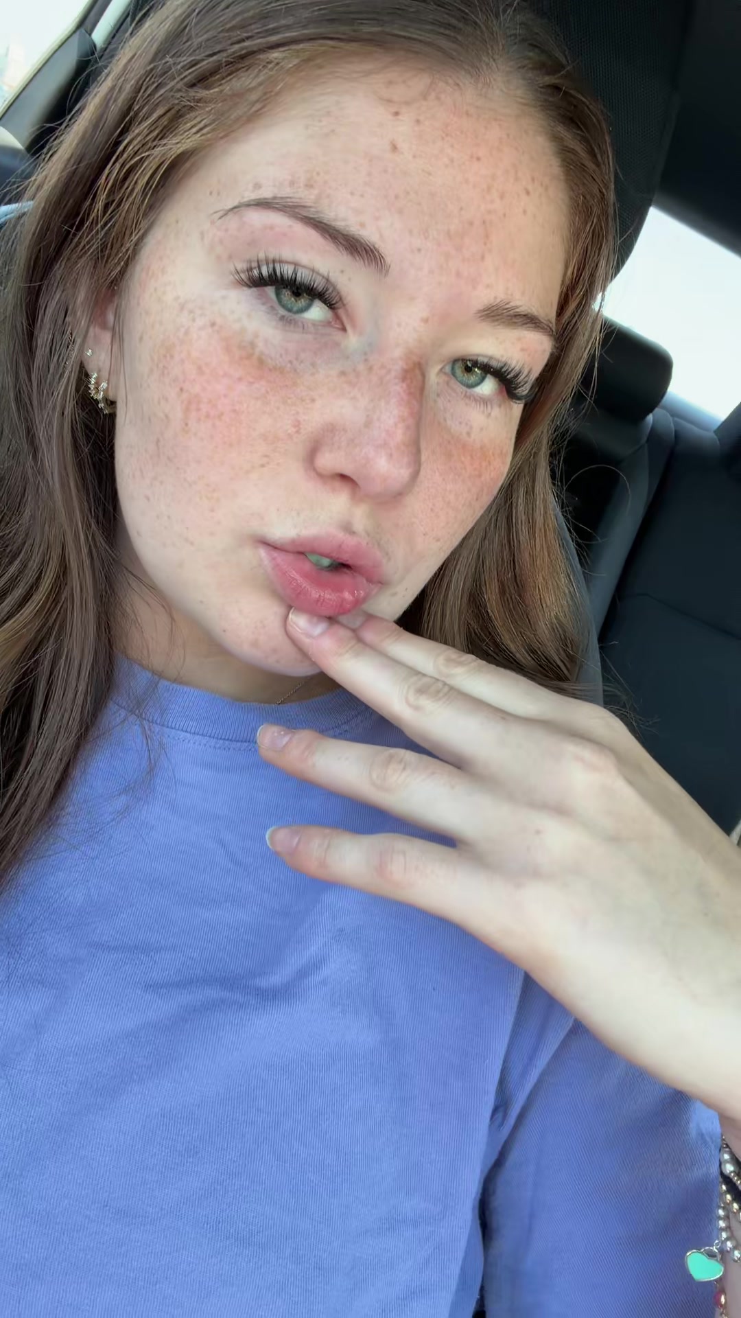 @rregi444