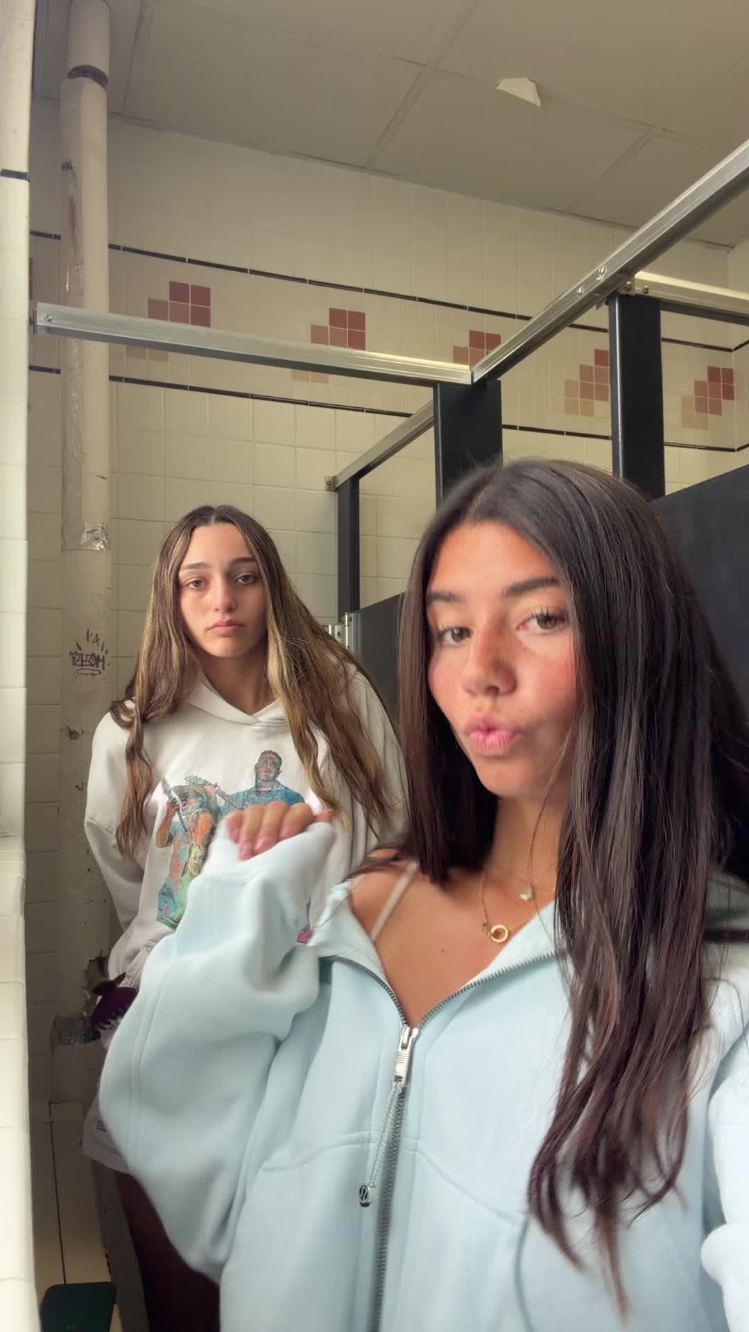 @Chloee!!😋💕💟🍒🧸