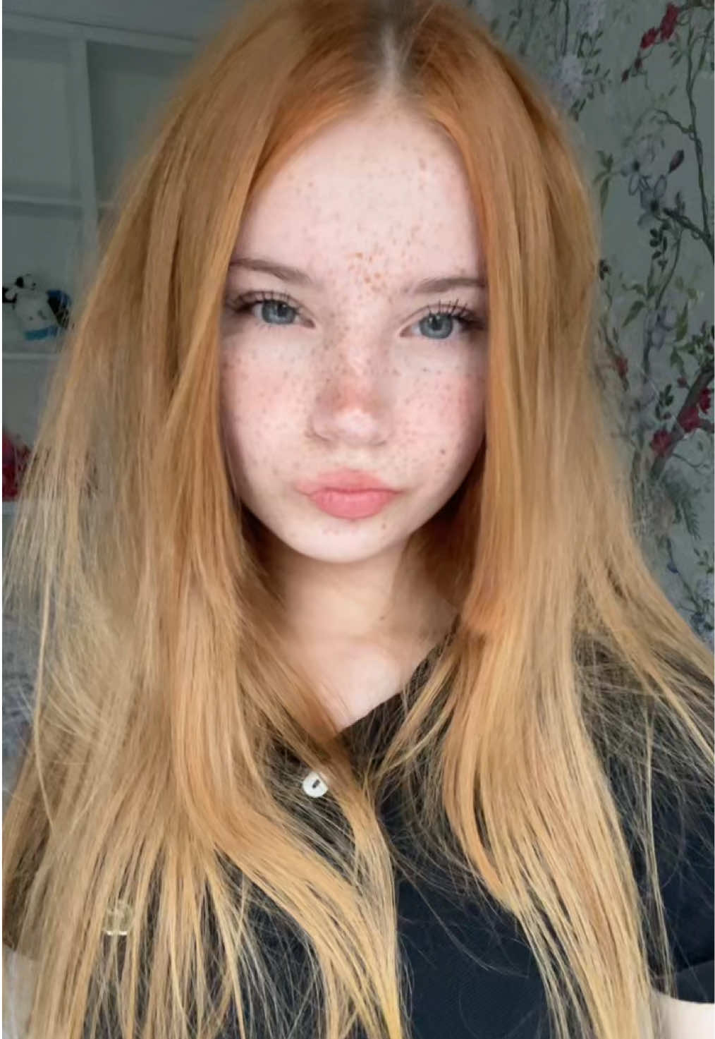 @Alice Sparkly🗡️