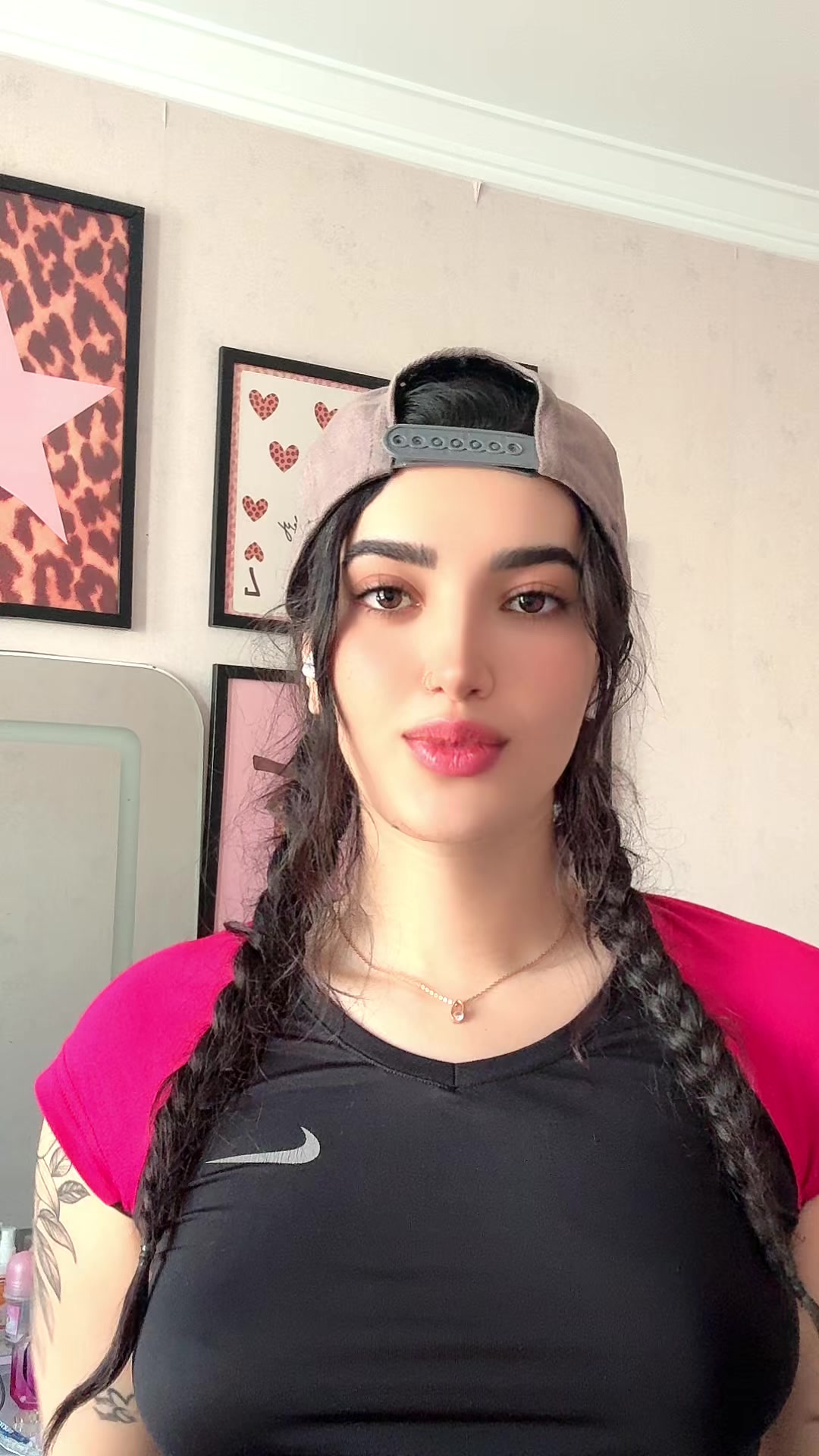 @Melika Nazari310