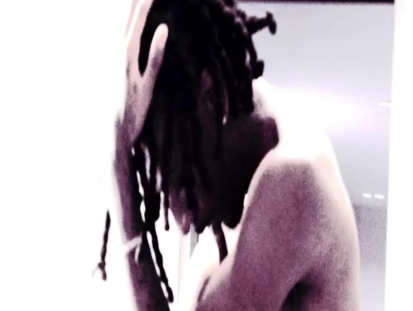 @️