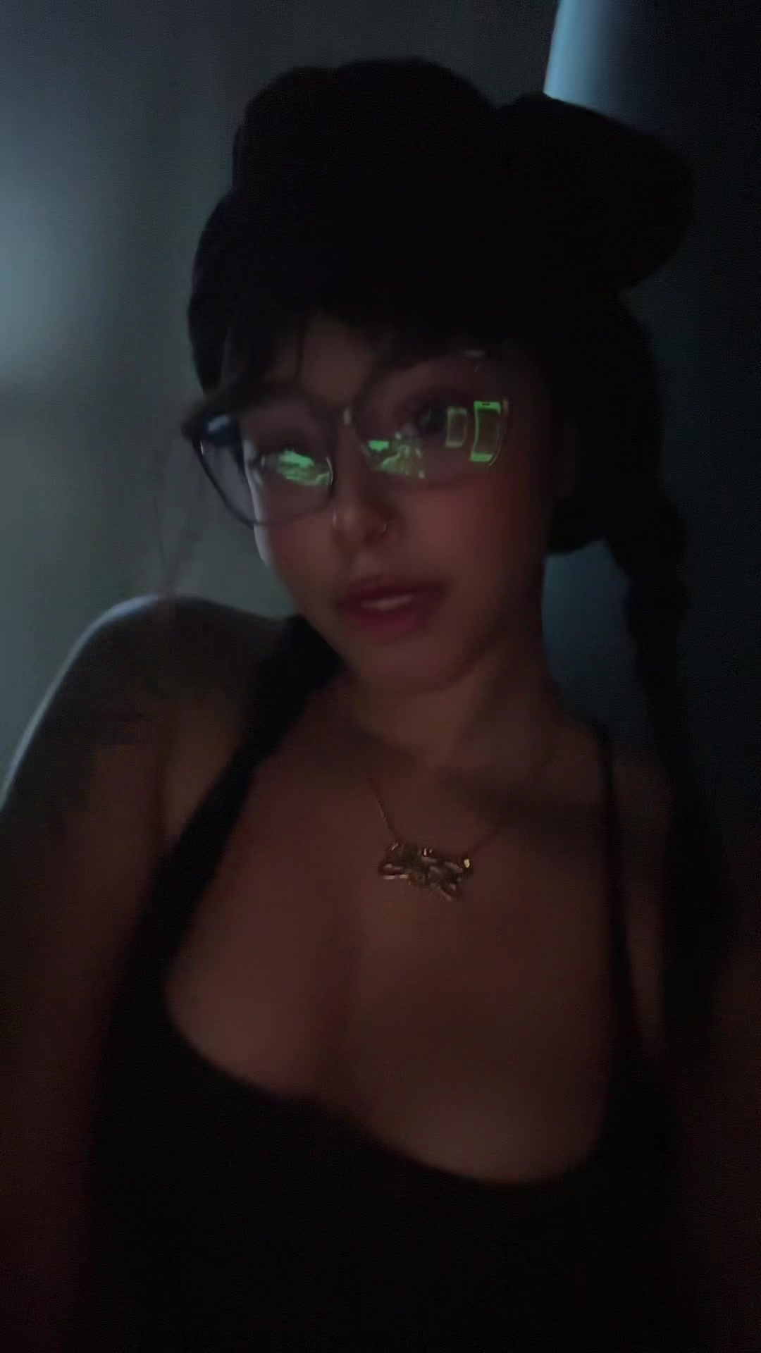 @☥