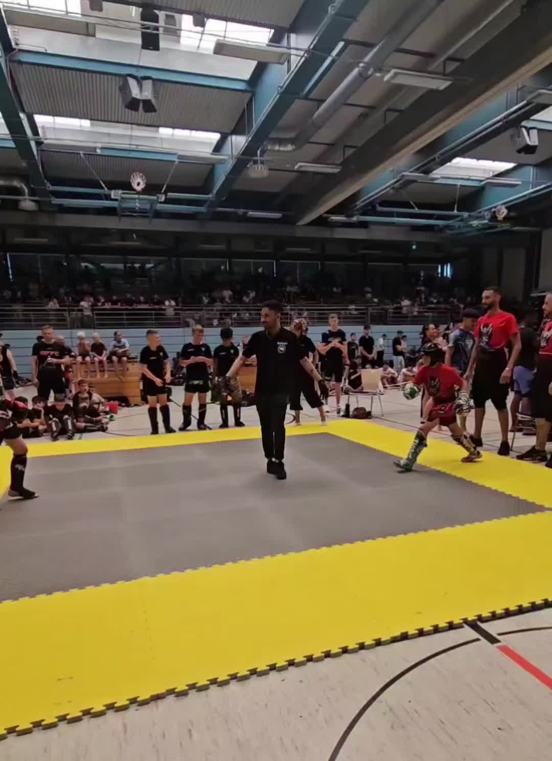 @Dean_229🥊🥊