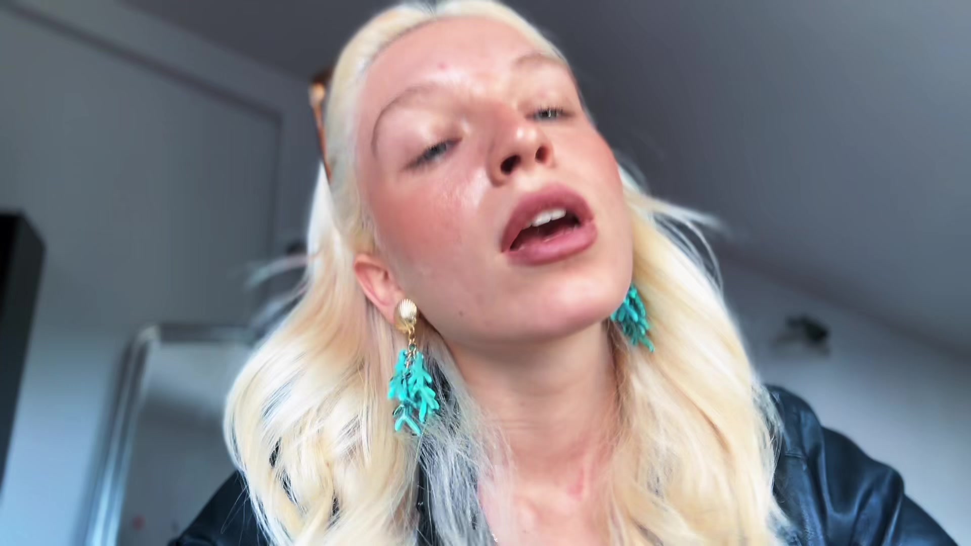 @iamcarlavoicu