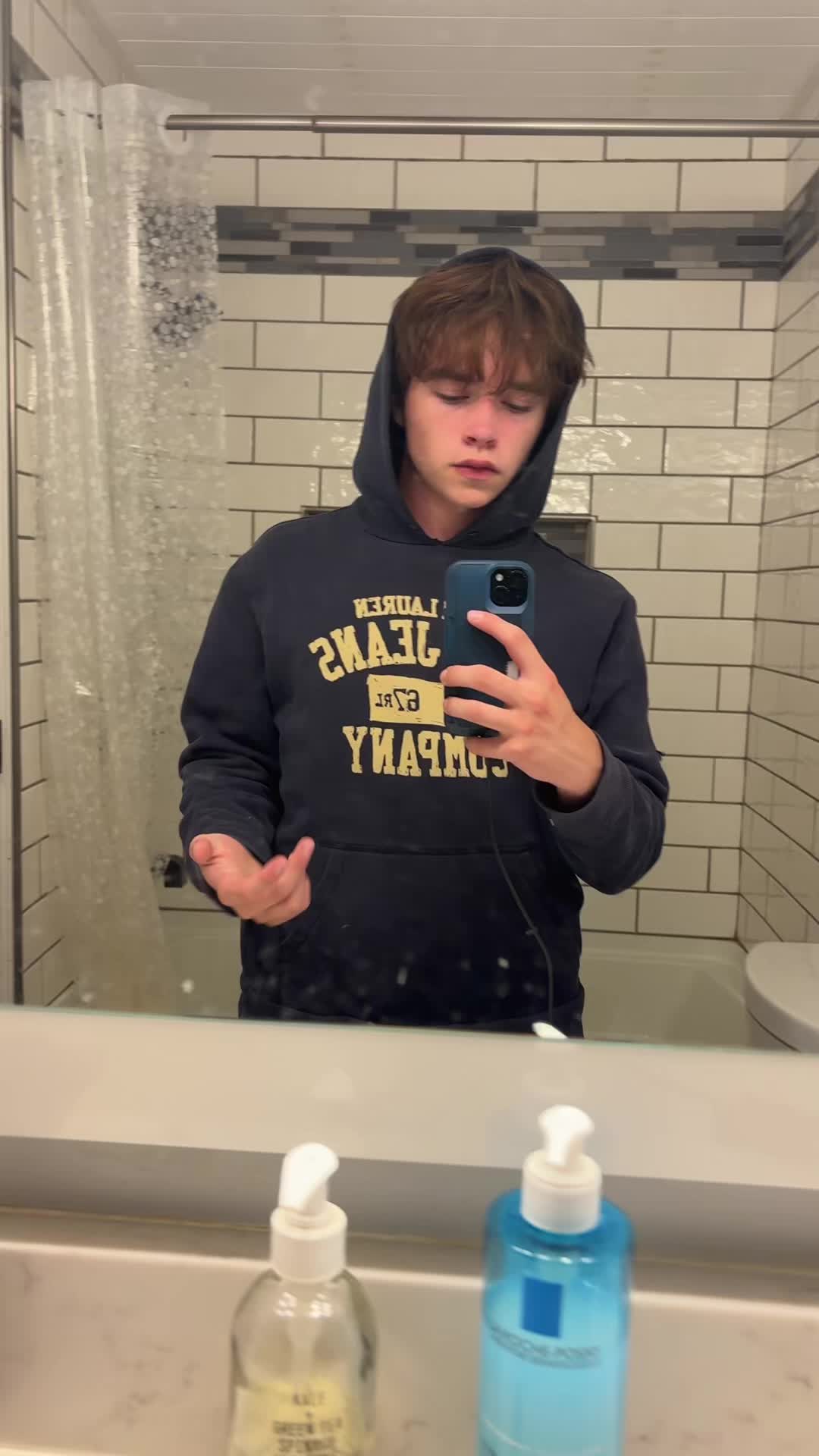 @️