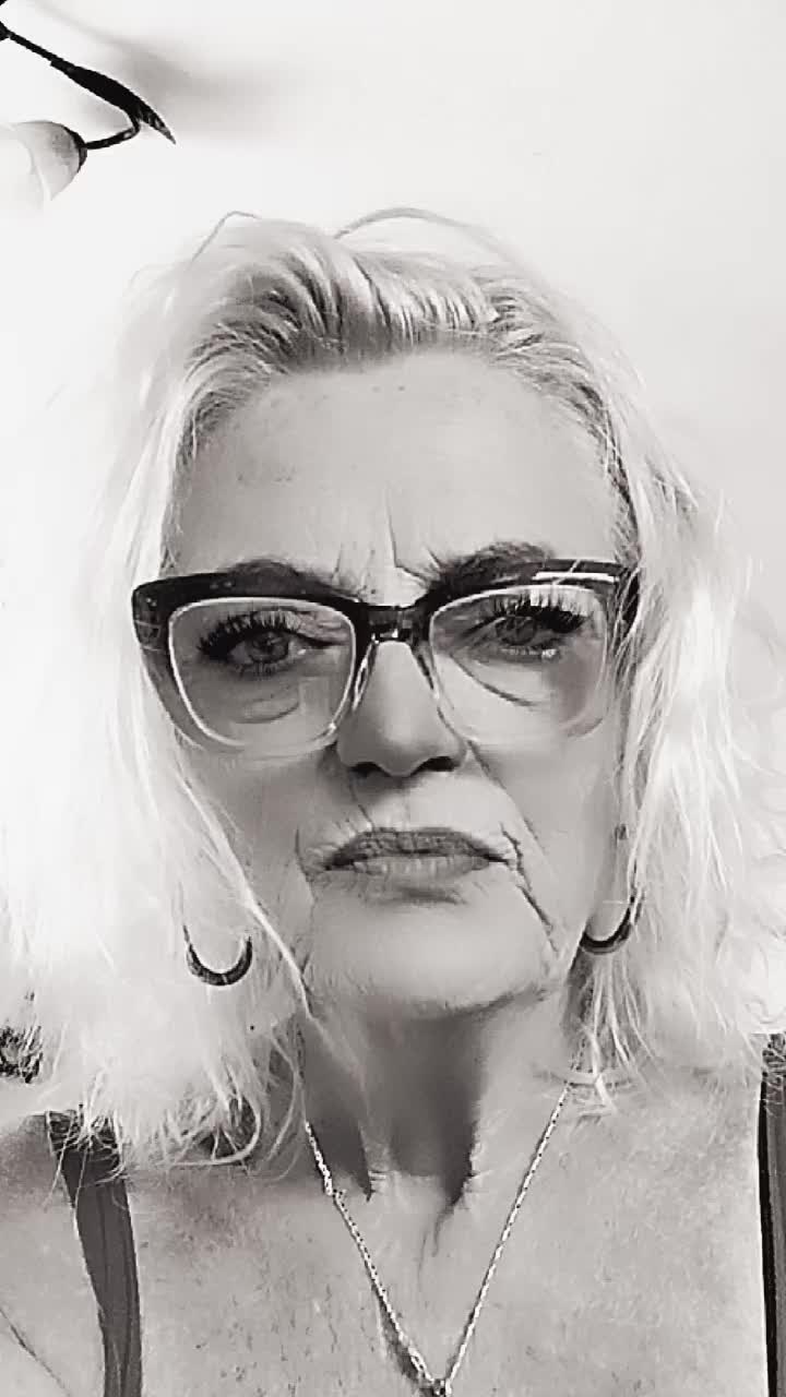 @Dany 11🦋🦋🐞🐞🌞
