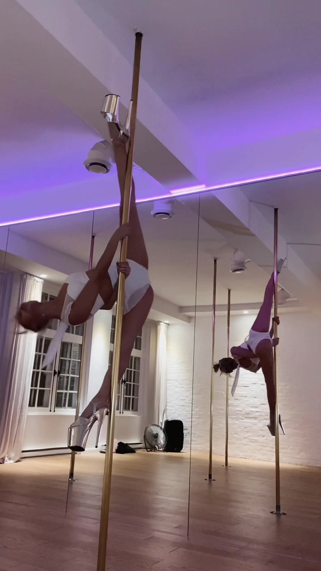 @DIANA | Pole Artist