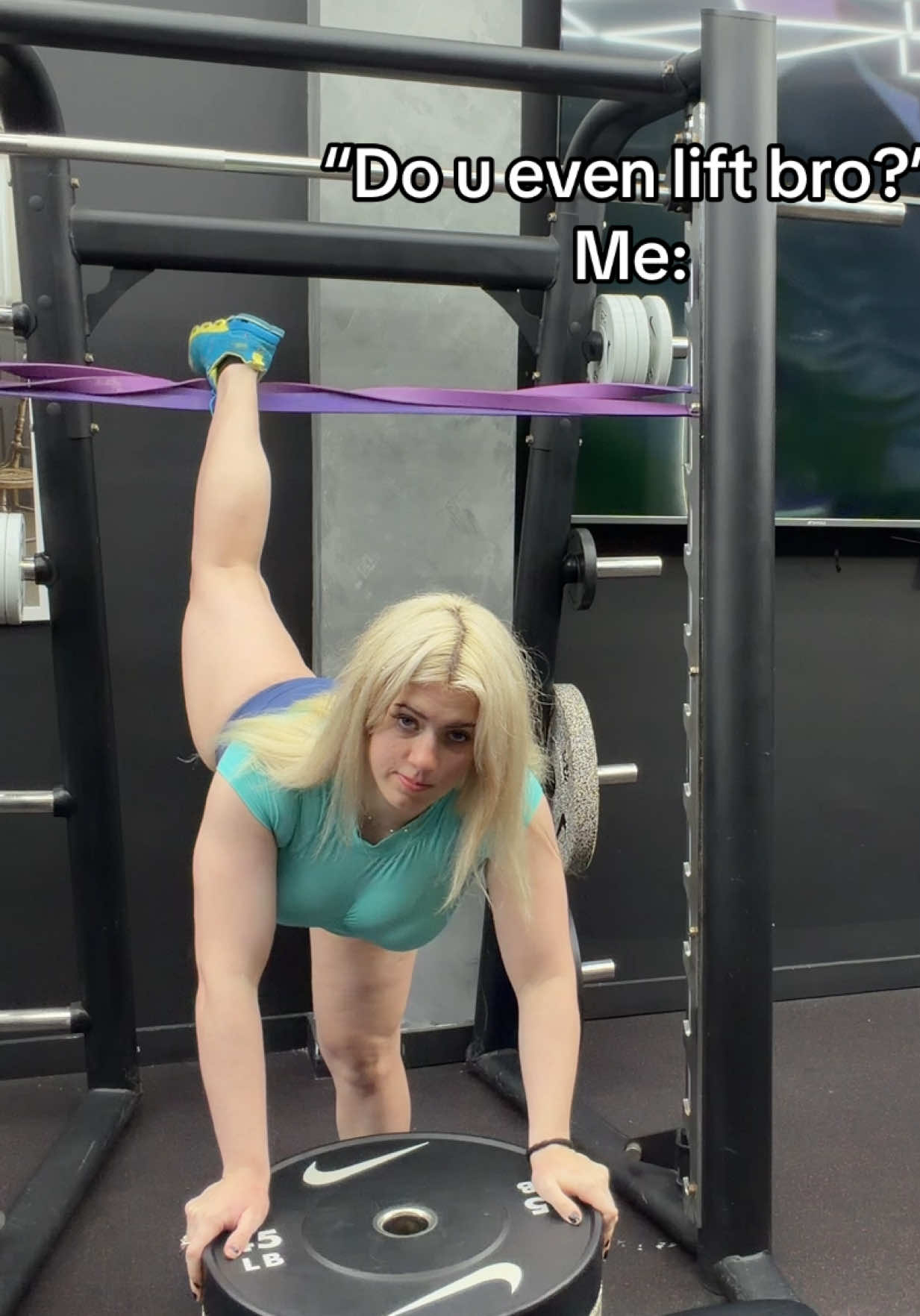 @gia layn(@gialayn on 👀💙)