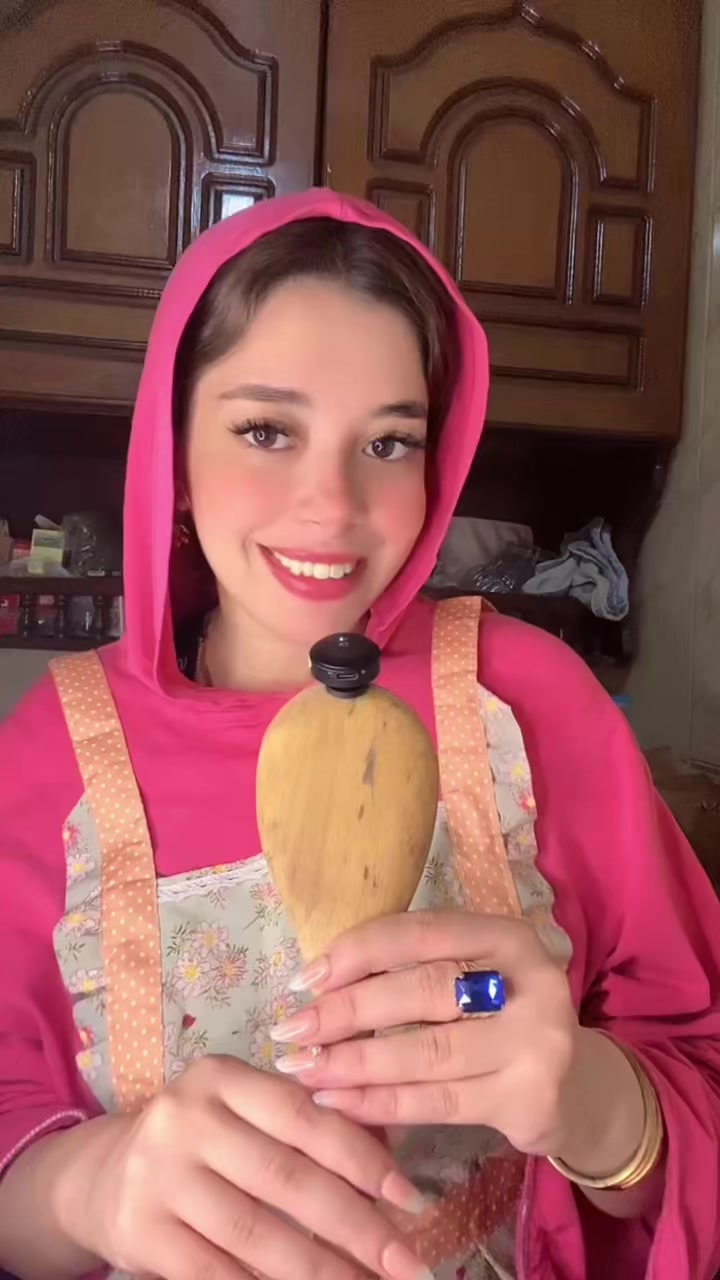 @MennaElshaer