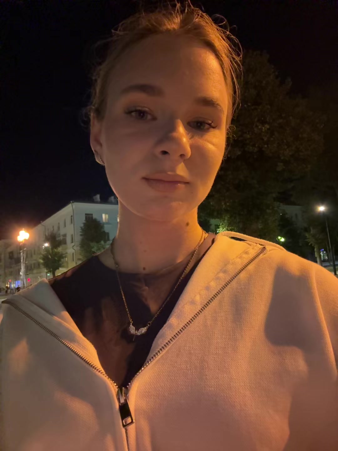 @анька 🌟