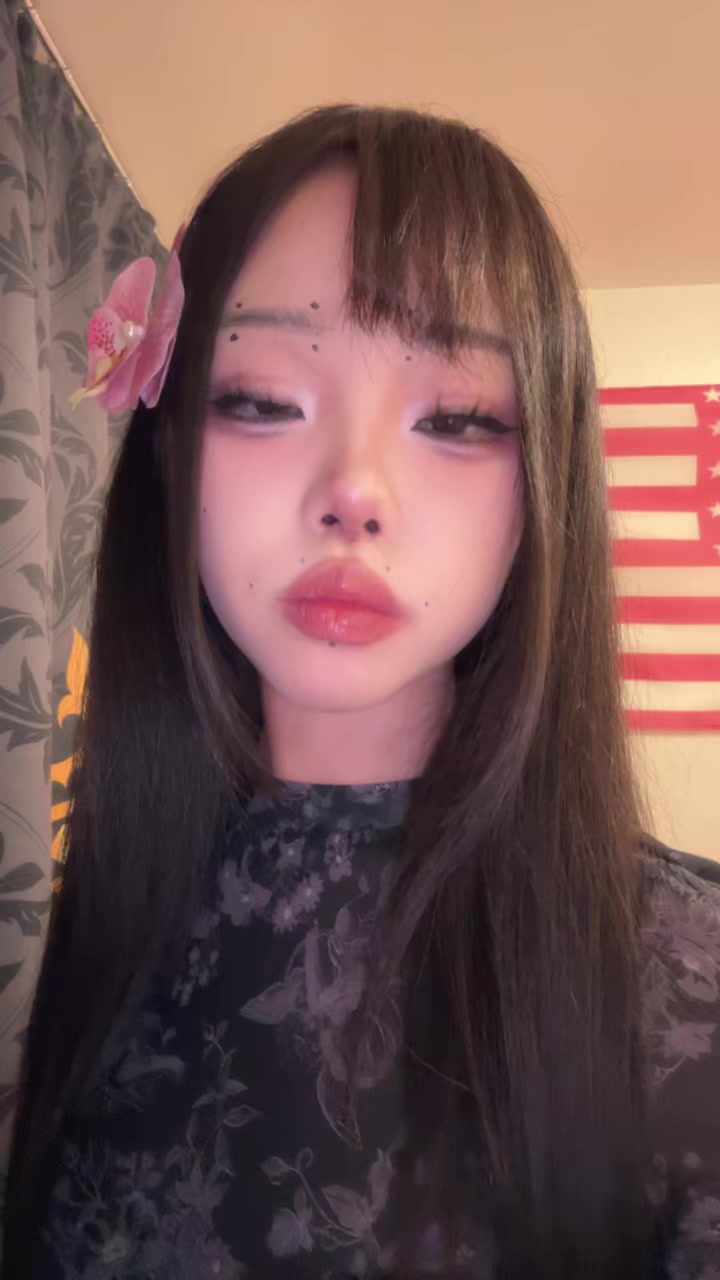 @kiss