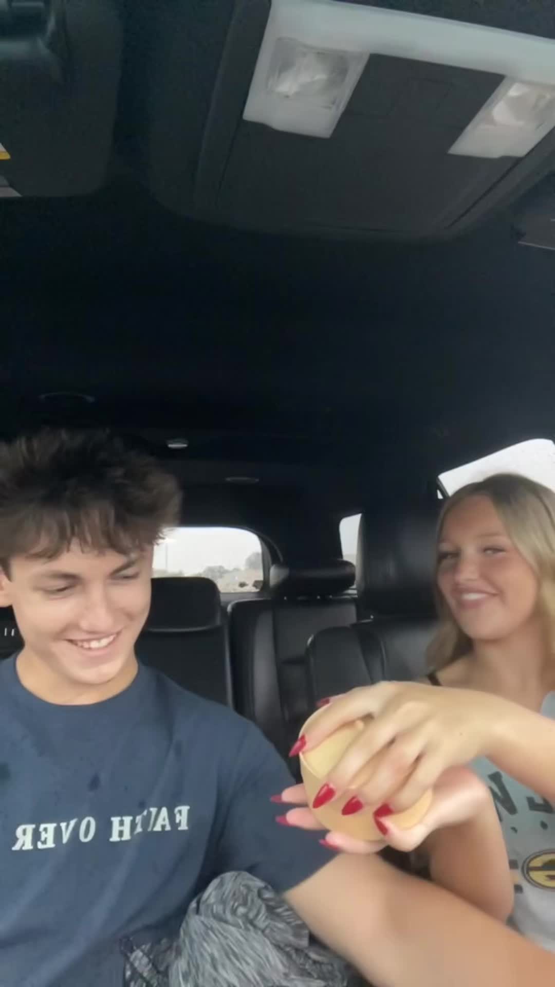 @noellesvip