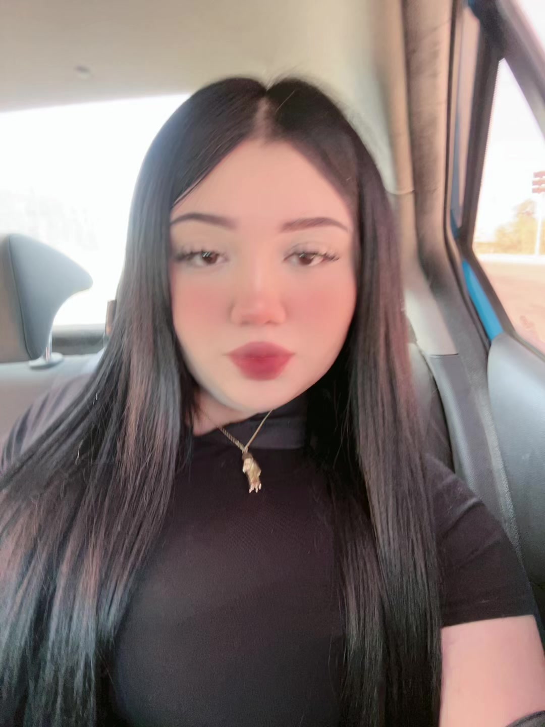 @𝗟 𝘂 𝗻 𝗮