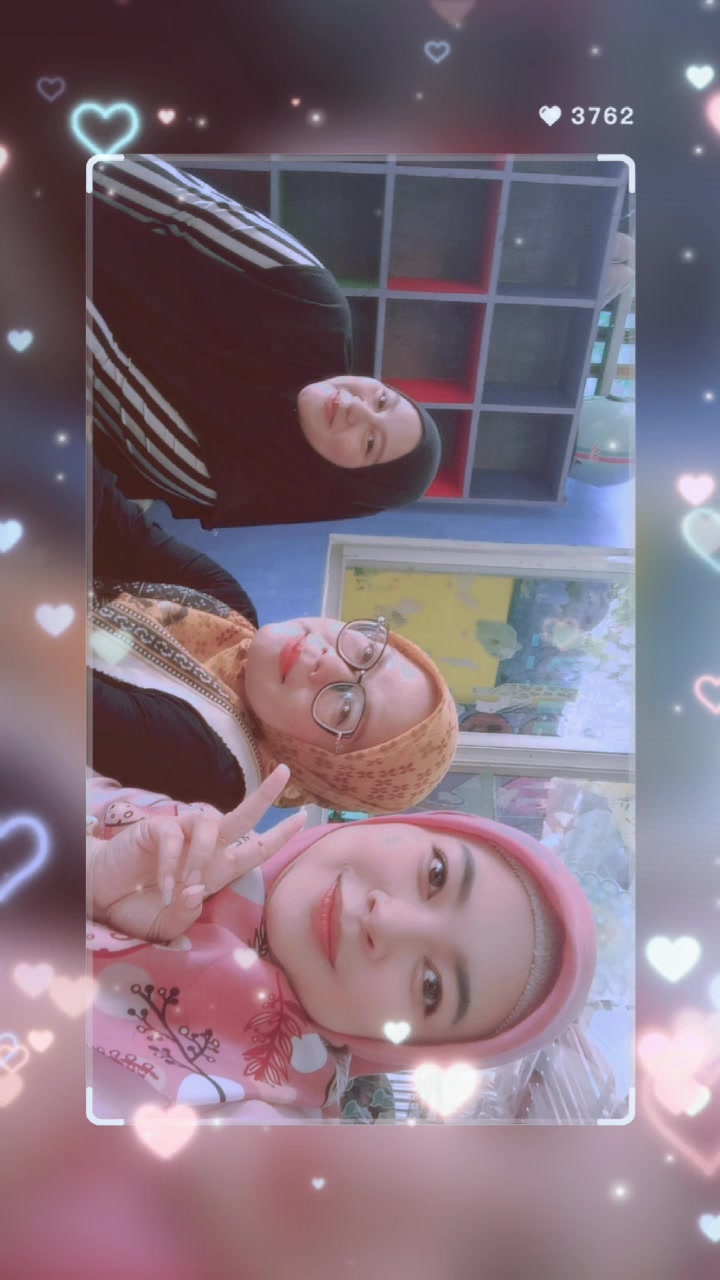 @Elisa Putri Elisa207