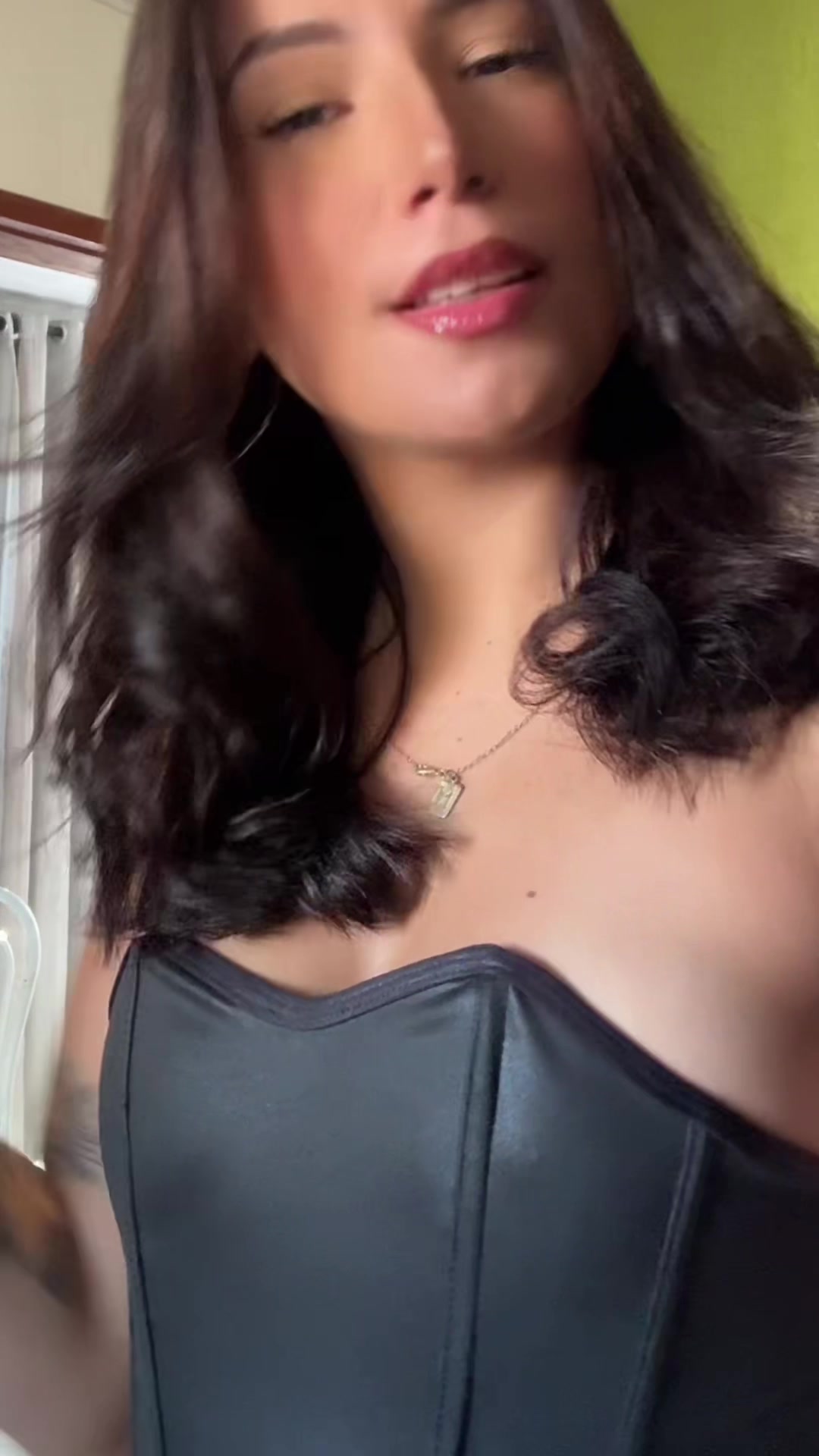 @Nayla0