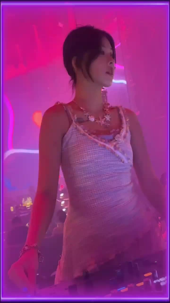 @𝕾𝖈𝖍𝖆𝖙𝖙𝖊𝖓 𝕯𝖗𝖆𝖈𝖍𝖊