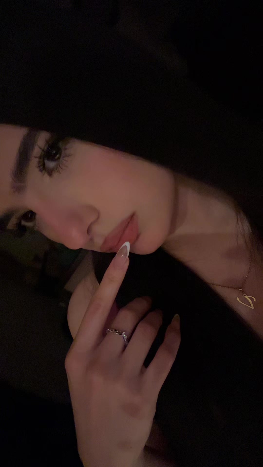 @VR