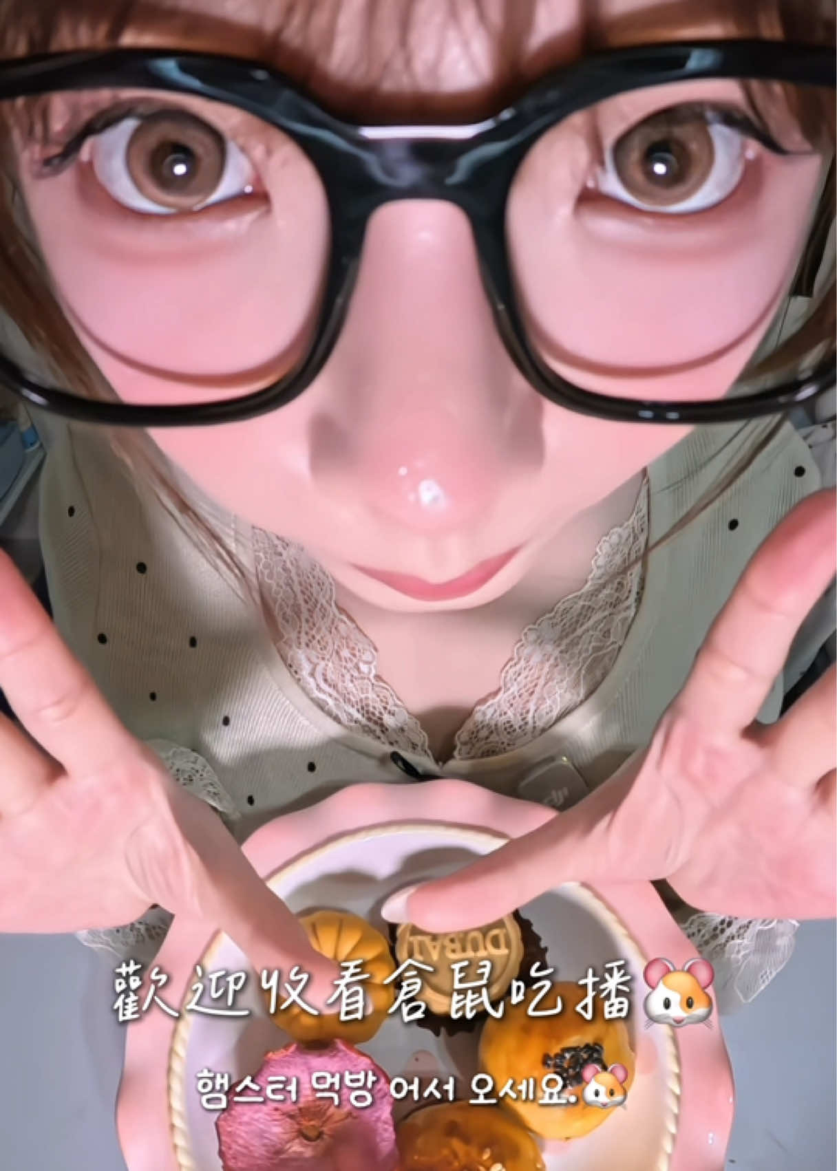 @倉鼠吃播🐹