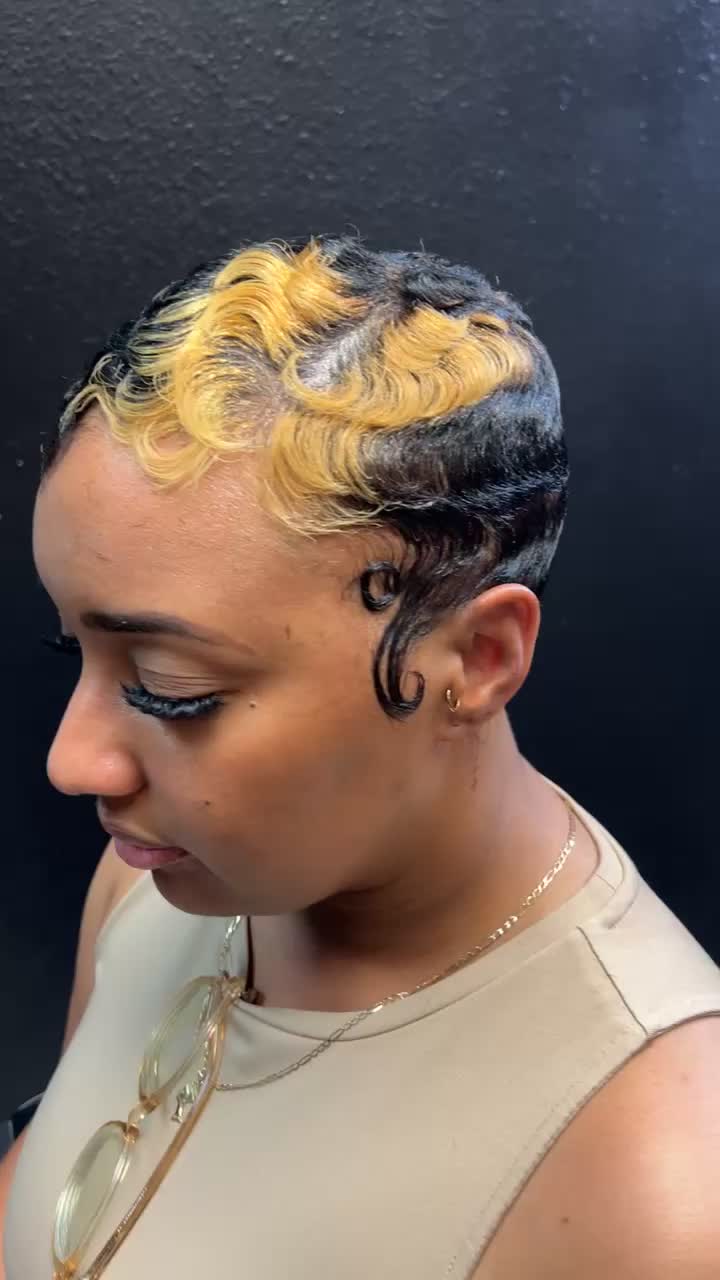 @PENNYE STYLING