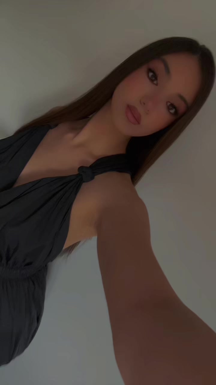 @elena