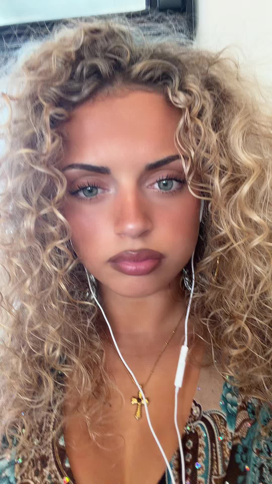 @violette
